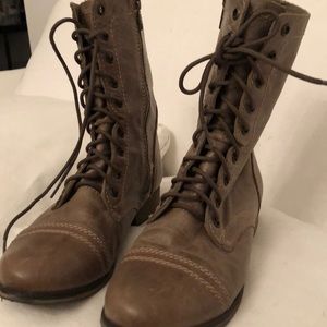 Steve Madden tan combat boots